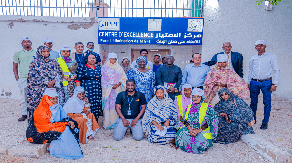 Visite du Directeur Régional de l’UNFPA, chez les fistuleuses de l’Hôpital Cheikh Zayed et auprès des jeunes de l’AMPF