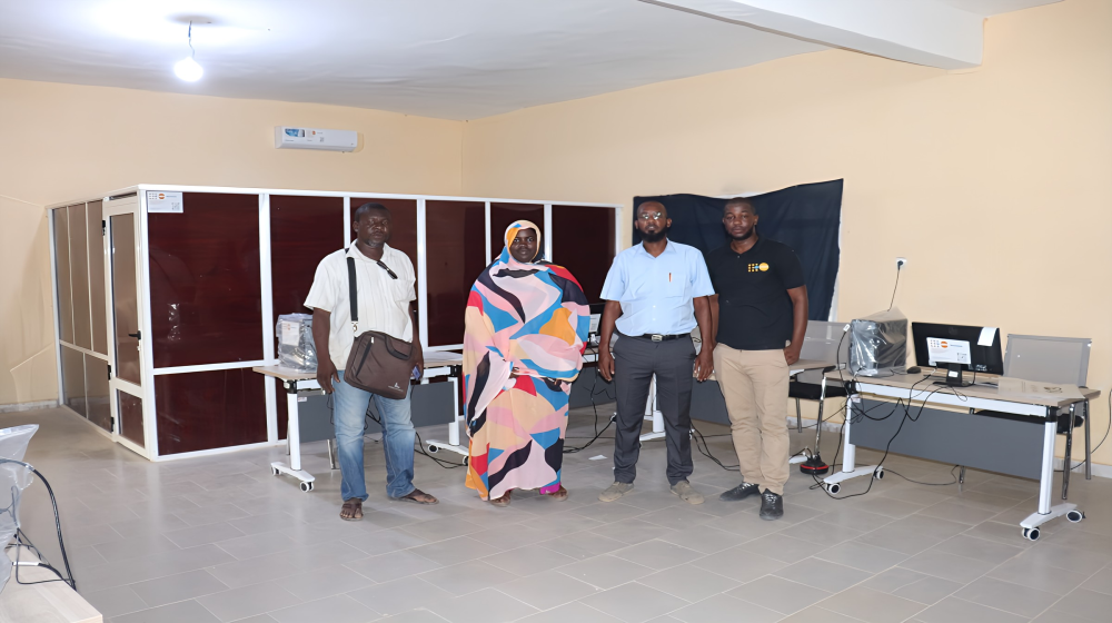 Equipement du Centre d’Écoute et de la Salle Informatique a selibaby